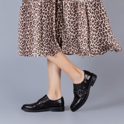 Zapatos de las mujeres Nuevas 2016 Mujeres Zapatos Casuales Pisos Negro  Blanco Zapatos de Lona Con Cordones de Primavera de Color Sólido de Las Mujeres  Zapatos de moda|women casual shoes|shoes new 2016fashion