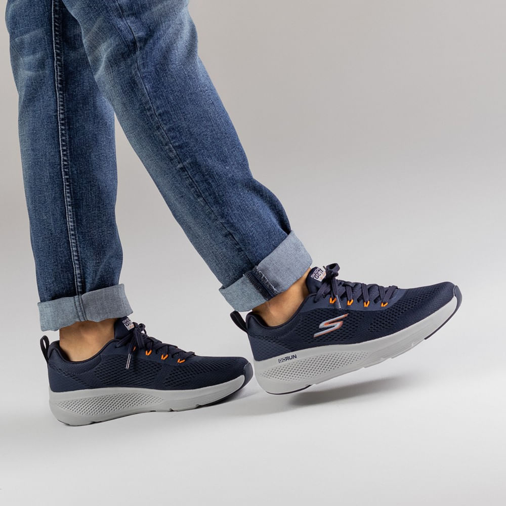 Zapatos skechers 2024 hombre usa jeans