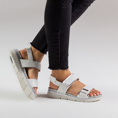  Stonefly Zapatillas bajas para mujer, talla 7.5 de EE. UU,  plateado metálico : Ropa, Zapatos y Joyería